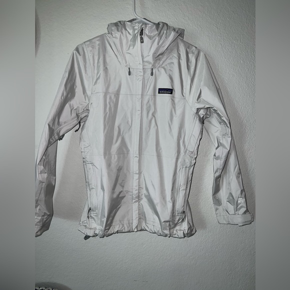 Women’s Patagonia jacket - Picture 1 of 4